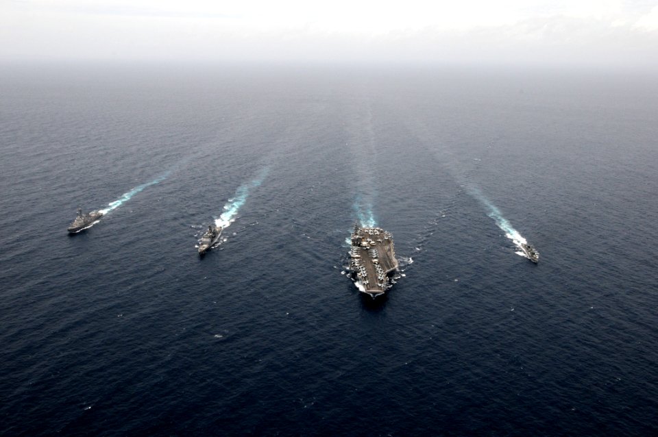 US Navy 090927-N-1635S-259 The guided-missile destroyer USS Gridley (DDG 101)and the Royal Thai Navy frigate HTMS Bangpakong (456) participate in exercises