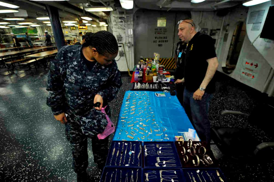USS Bataan (LHD 5) 140718-N-AO823-025 (14714353582)