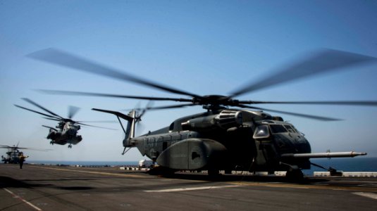 USS Bataan (LHD 5) 140711-N-NI474-245 (14673372166)