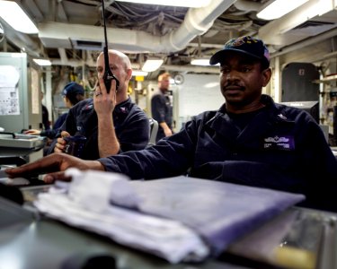 USS Bataan (LHD 5) 140510-N-PJ969-026 (14010868140)