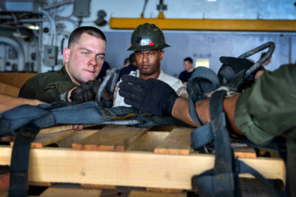 USS Bataan (LHD 5) 140509-N-HO612-025 (14172312092)