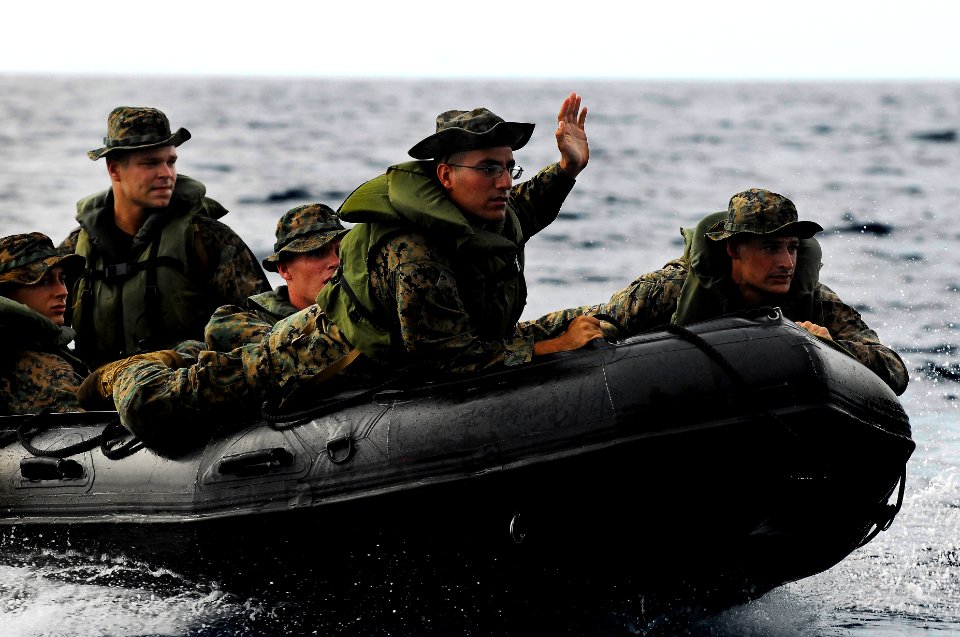 US Navy 090929-N-0807W-145 Marines assigned to the 31st Marine Expeditionary Unit (MEU), Fox Co., Battalion Landing Team 2-5.