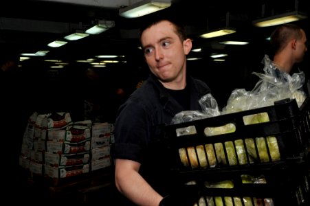 USS Bataan (LHD 5) 140510-N-AO823-017 (14174979865)