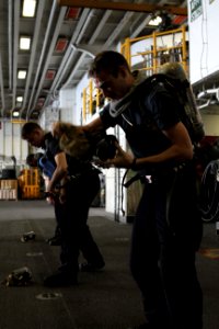 USS BATAAN (LHD 5) 140504-N-JP302-046 (14097818556)