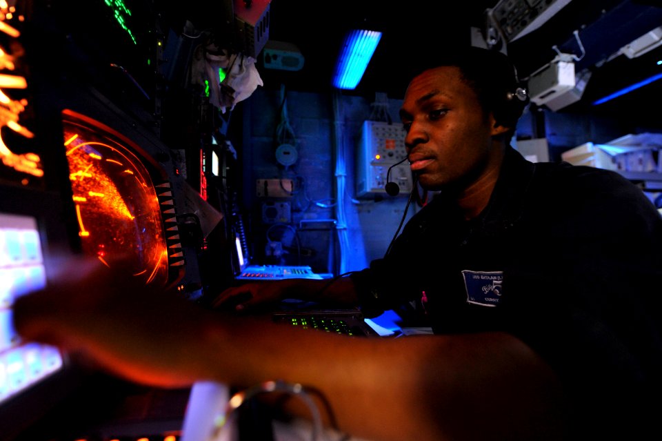 USS Bataan (LHD 5) 140703-N-AO823-061 (14407460107)