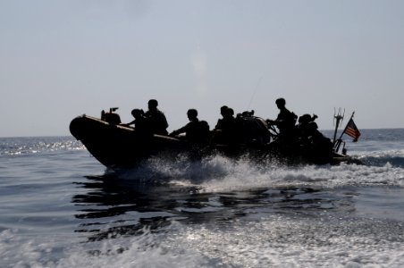 US Navy 091004-N-4154B-122 Members of the Ticonderoga-class guided-missile cruiser USS Anzio (CG 68) visit, board, search and seizure team and U.S. Coast Guard Maritime Safety and Security Team (MSST) 91104 approach a fishing v