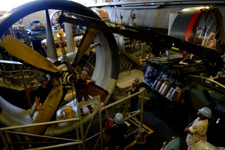 USS Bataan (LHD 5) 140420-N-MW280-064 (13962246832)