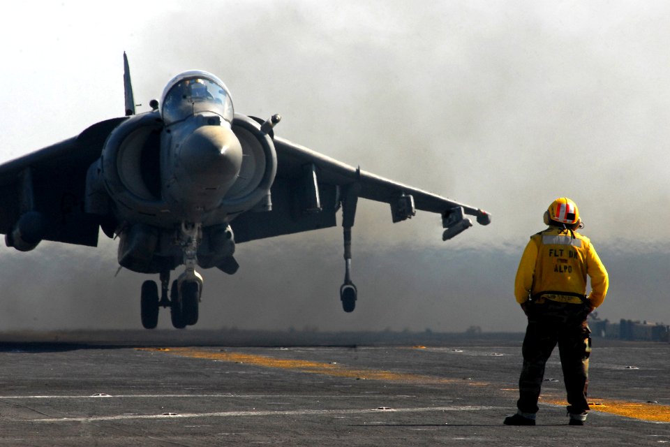 US Navy 091010-N-1512O-073 An AV-8B Harrier lands aboard the multi-purpose amphibious assault ship USS Bataan (LHD 5) during flight operations supporting Bright Star 2009