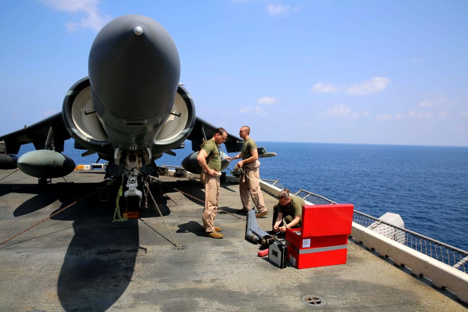 USS BATAAN (LHD 5) 140401-M-VU249-089 (13597995953)