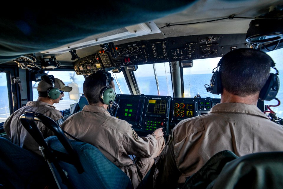 USS BATAAN (LHD 5) 140323-N-HO612-007 (13554712933)