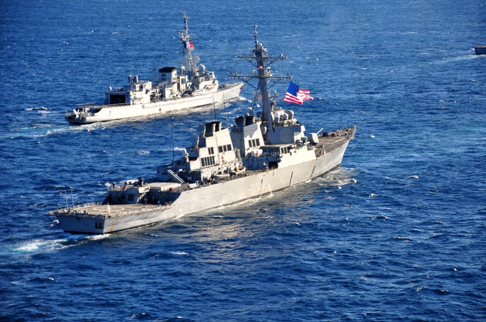 USS Barry trains with the French Marine Nationale. (8531840936)