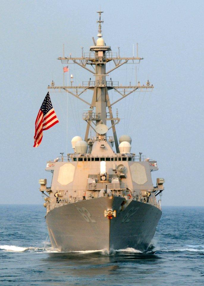 US Navy 091013-N-1644H-002 The guided-missile destroyer USS Fitzgerald (DDG 62) is underway in the Pacific Ocean