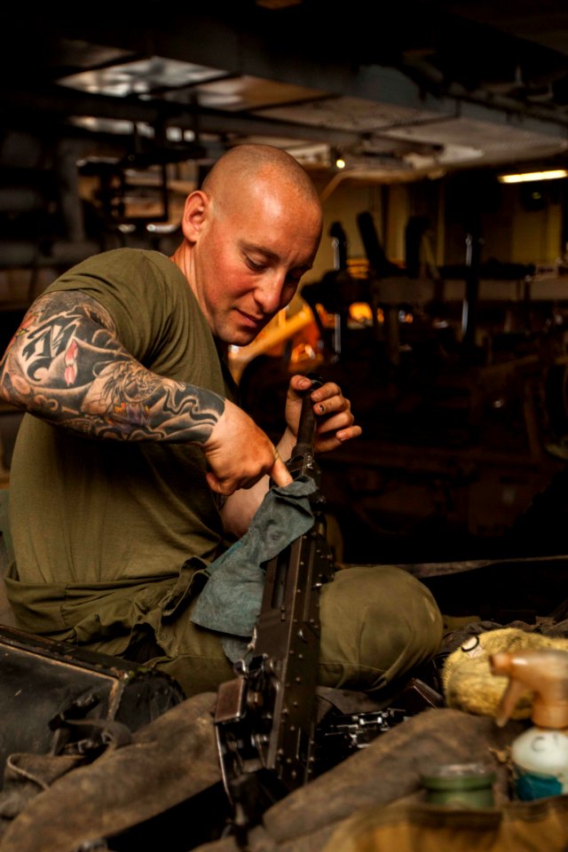 USS BATAAN (LHD 5) 140411-M-HZ646-007 (13870270853)