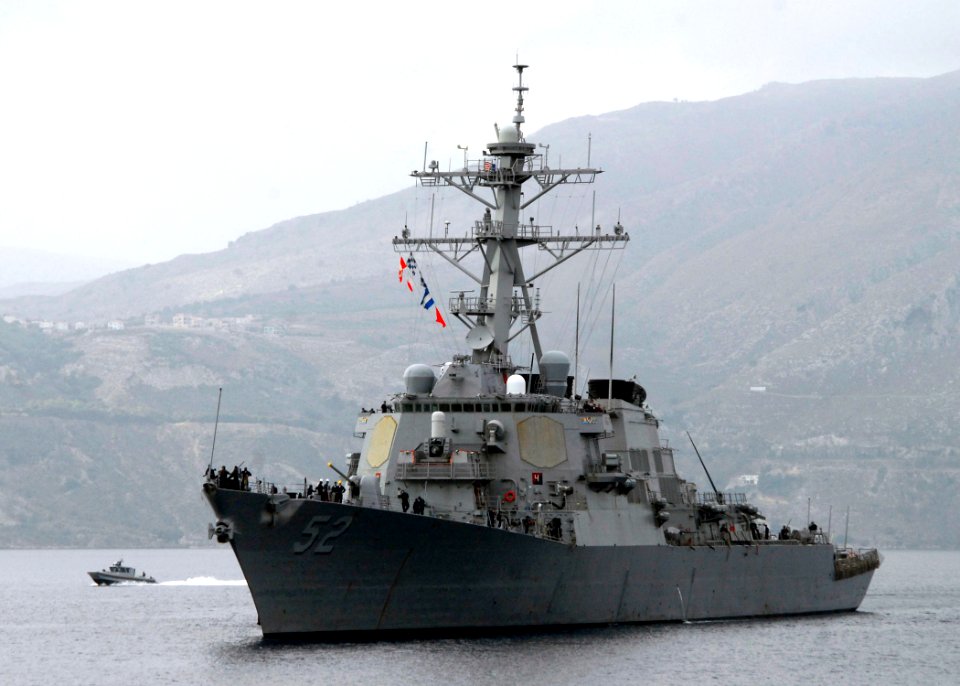 USS Barry approaches Souda Bay