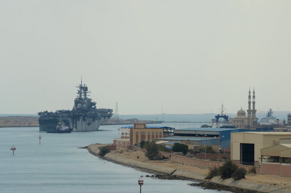 USS BATAAN (LHD 5) 140313-N-BD629-351 (13553874175)