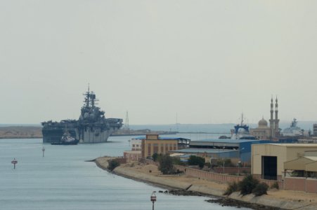 USS BATAAN (LHD 5) 140313-N-BD629-351 (13553874175)