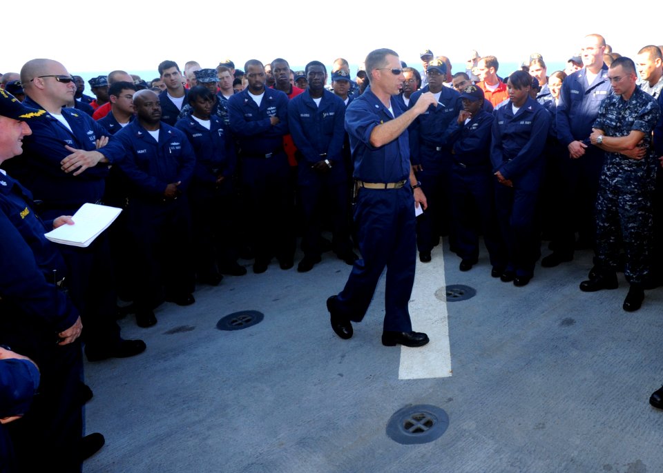 US Navy 091014-N-2147L-001 Cmdr. Curt Jones addresses the crew during CO's call while on sea trails