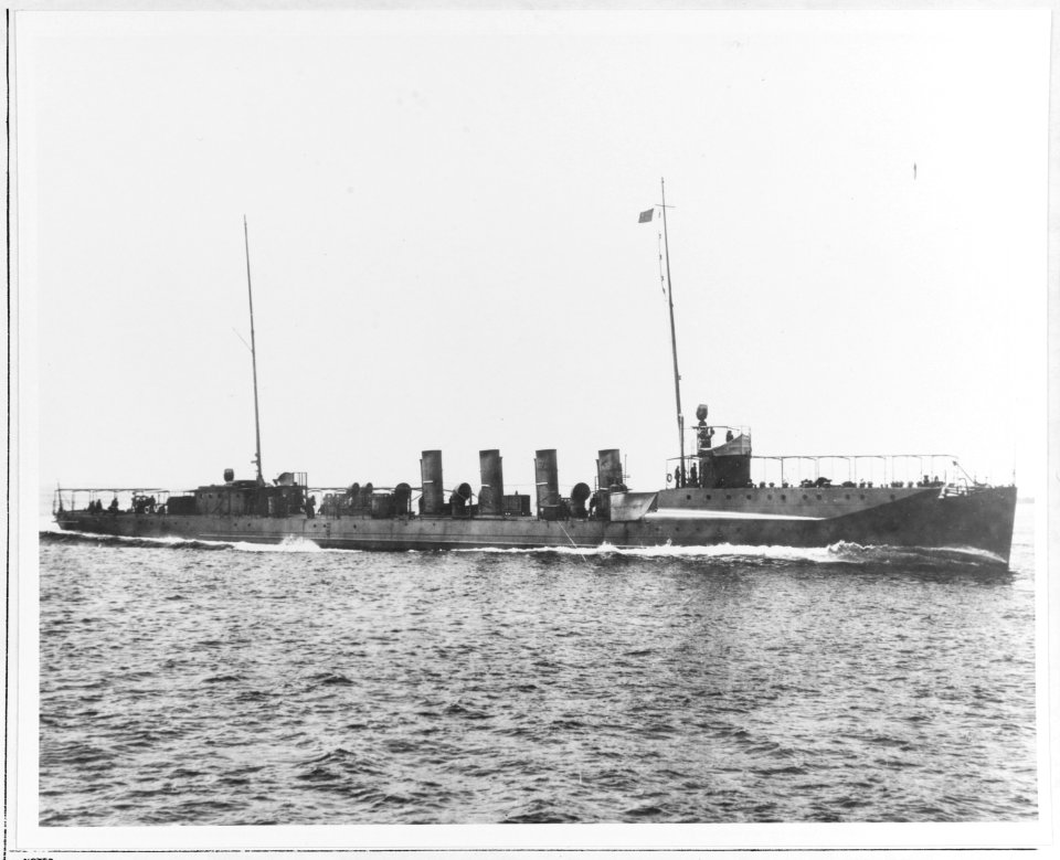 USS Aylwin - 19-N-13867