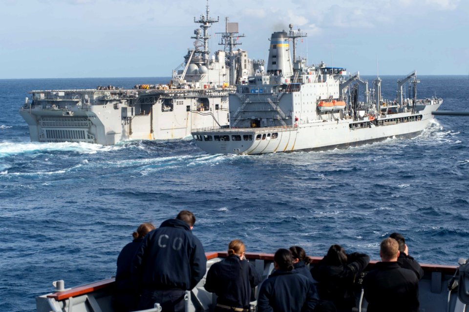 USS Ashland prepares for a replenishment. (16768512596)