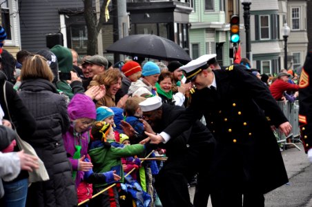 USS Arlington participates in South Boston St. Patrick Day's Parade 150315-N-GG458-117