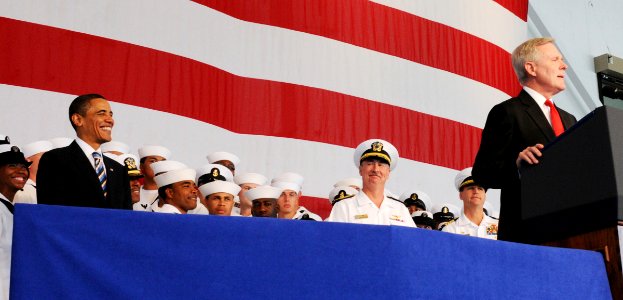 US Navy 091026-N-1522S-004 President Barack Obama stands with service members prior to delivering his remarks during a visit on board Naval Air Station Jacksonville