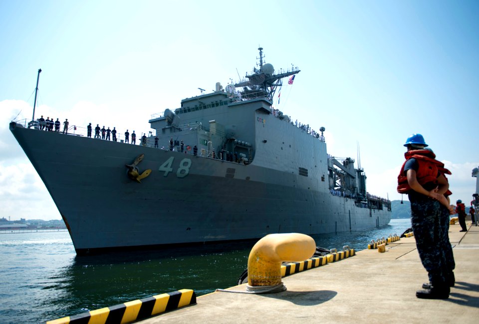 USS Ashland arrives at Commander, Fleet Activities Sasebo 130806-N-CG241-089