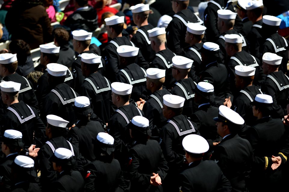 USS Arlington commissioning ceremony 130406-N-YZ751-008