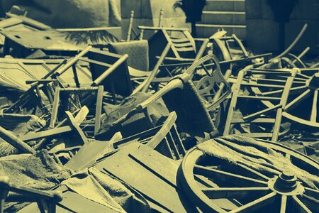 Junk the scenery theater