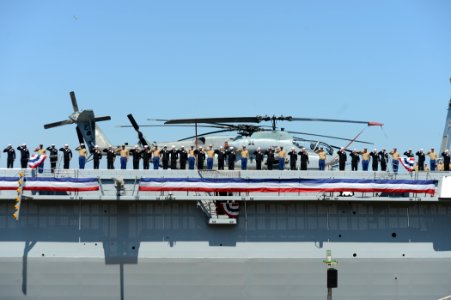 USS Arlington commissioning ceremony 130406-N-YZ751-617
