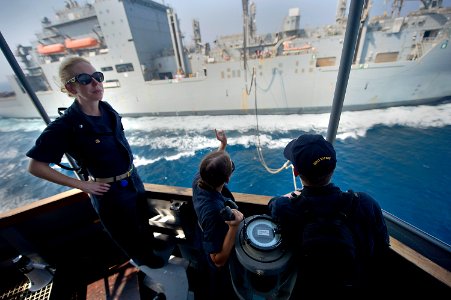 USS Arleigh Burke operations 140902-N-WD757-093