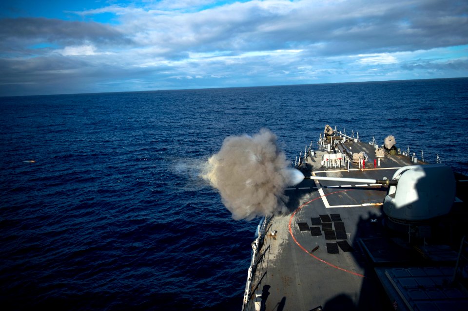USS Arleigh Burke conducts a live-fire exercise. (15302620309)