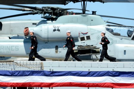 USS Arlington is commissioned. (8630724749)