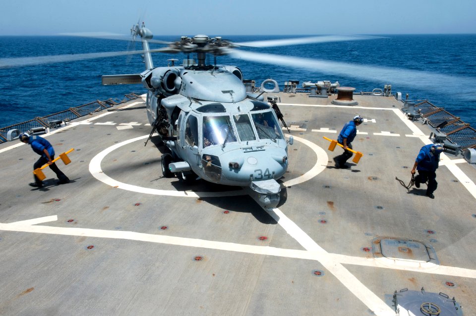 USS Arleigh Burke 140610-N-WD757-190