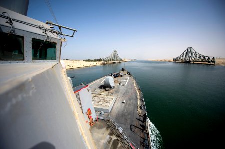 USS Arleigh Burke (DDG 51) 140924-N-WD757-274 (15298248190)