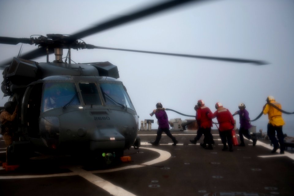 USS Arleigh Burke 140423-N-WD757-071