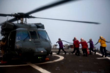 USS Arleigh Burke 140423-N-WD757-071