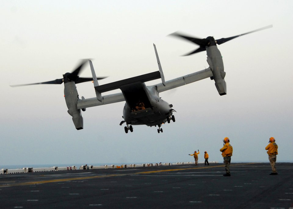 US Navy 091106-N-8132M-120 An MV-22B Osprey from Marine Medium Tiltrotor Squadron 263 (Reinforced), 22nd Marine Expeditionary Unit, takes off from the amphibious assault ship USS Bataan (LHD 5)