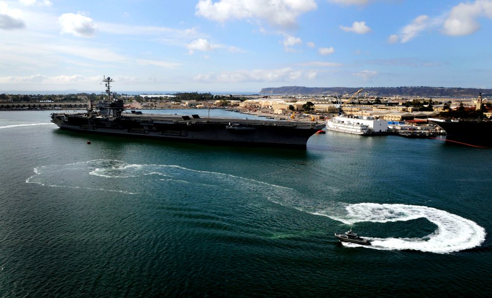 US Navy 091106-N-9928E-113 The Nimitz-class aircraft carrier USS John C. Stennis (CVN 74) departs San Diego after a scheduled port visit to embark Carrier Air Wing (CVW) 9. John C. Stennis and CVW-9 are participating in a strik