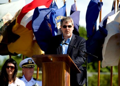US Navy 091107-N-8689C-017 Capt. Richard Phillips, former Captain of the container ship MV Maersk Alabama, delivers remarks and thanks members of the UDT-SEAL community for rescuing him from Somali pirates