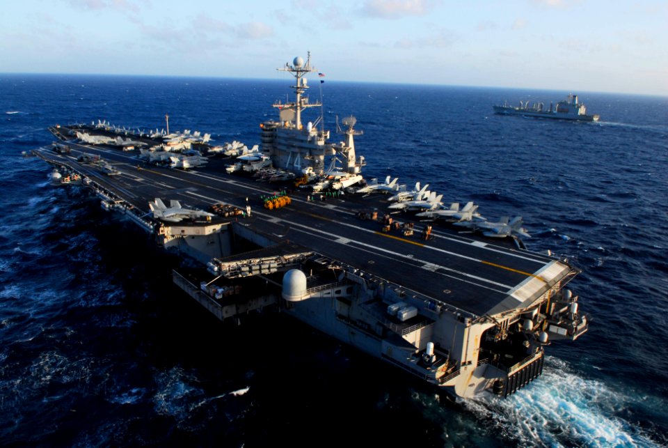 US Navy 091114-N-2475A-182 The aircraft carrier USS John C. Stennis (CVN 74) is underway alongside the fleet replenishment oiler USNS Guadalupe