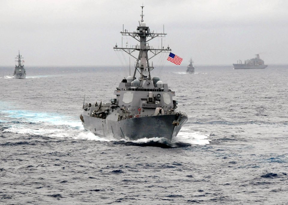 US Navy 091117-N-1644H-327 The guided-missile destroyer USS Lassen (DDG 82) is underway in the Pacific Ocean