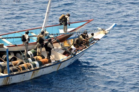 US Navy 091112-N-9500T-194 Members of the visit, board, search and seizure team from the guided-missile cruiser USS Chosin (CG 65)