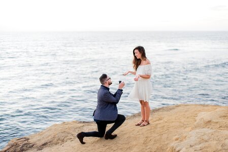 Girl propose engagement photo