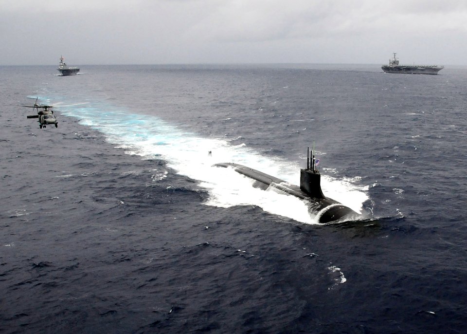 US Navy 091117-N-1644H-162 The Seawolf-class attack submarine USS Connecticut (SSN 22) is underway in the Pacific Ocean