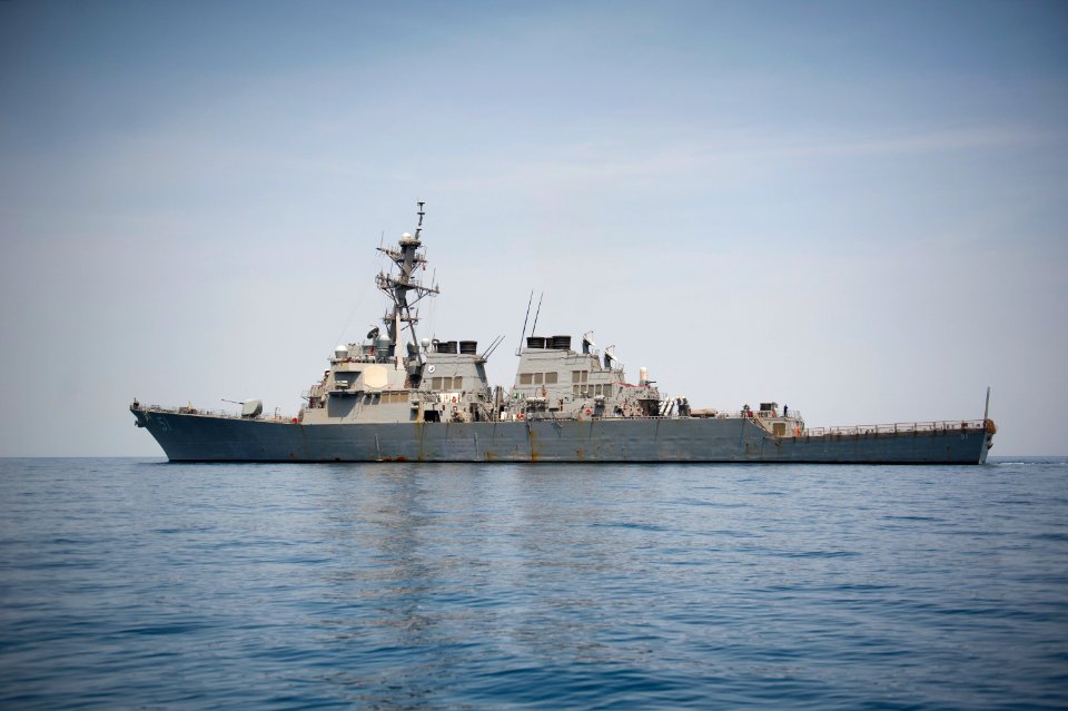 USS Arleigh Burke (DDG 51) 140415-N-WD757-366 (13966413843)