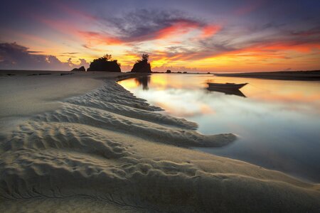 Sand wave boat photo