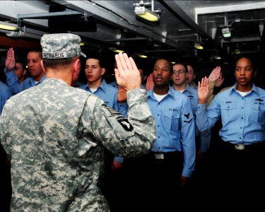 US Navy 091126-N-9760Z-017 Gen. David H. Petraeus visits USS Nimitz on Thanksgiving Day, 2009