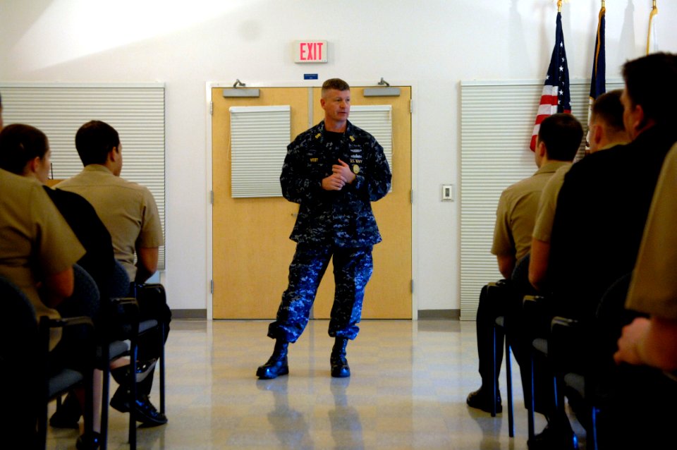 US Navy 091201-N-9818V-462 Master Chief Petty Officer of the Navy (MCPON) Rick West takes questions from Sailors during a tour of Naval Hospital Lemoore during a visit to Naval Air Station Lemoore