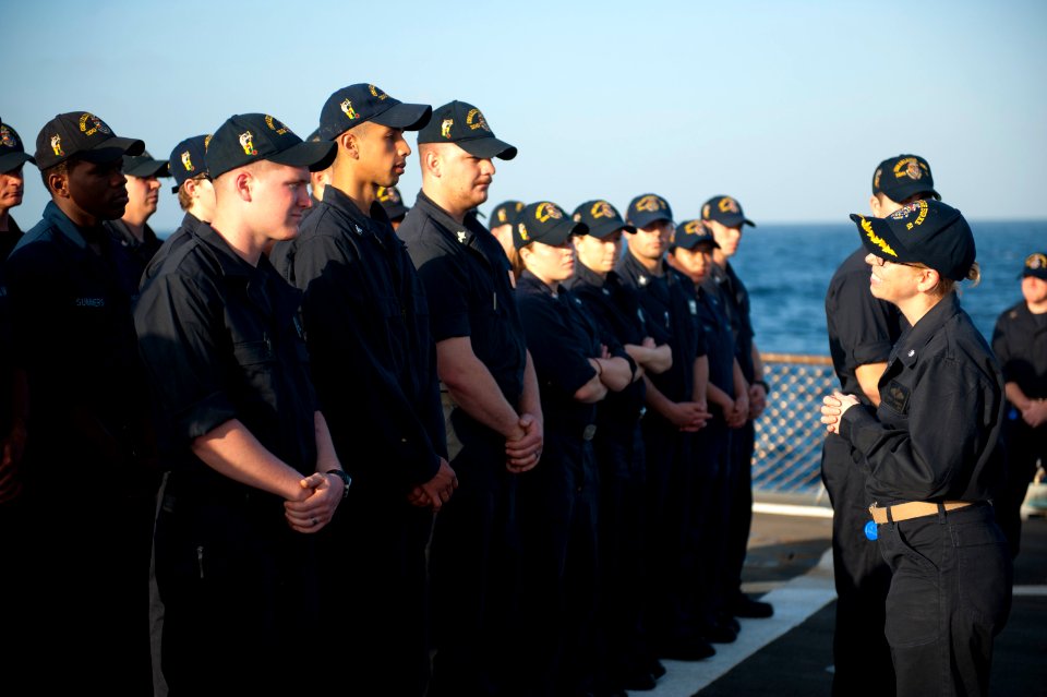 USS ARLEIGH BURKE (DDG 51) 140321-N-WD757-039 (13425199284)