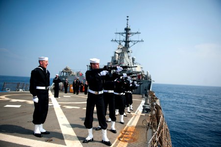 USS ARLEIGH BURKE (DDG 51) 140322-N-WD757-304 (13445853685)